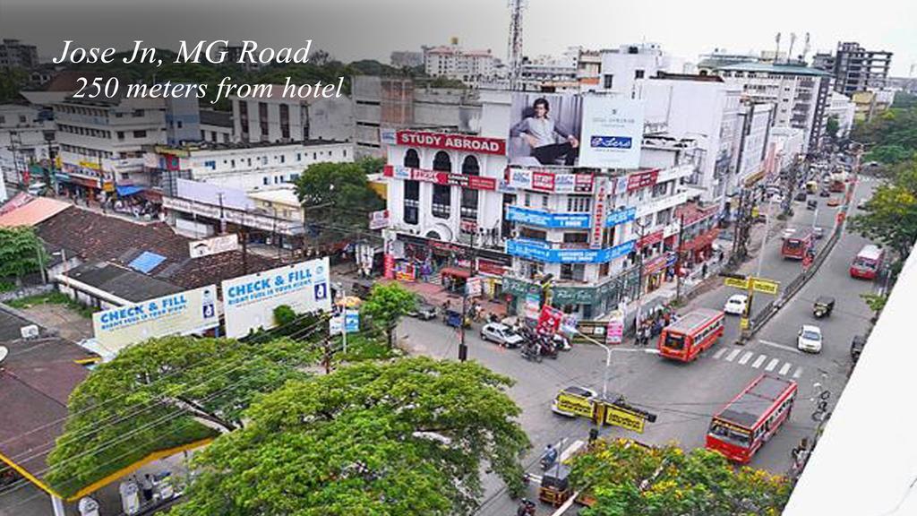 Hotel Aiswarya Kochi Exteriér fotografie